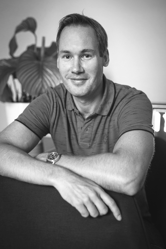mirek-legner-light